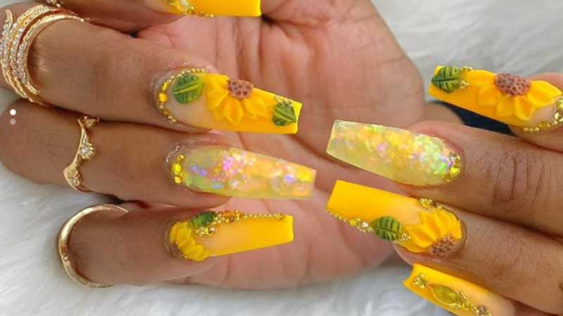 Lo último en colores y diseños de uñas para esta primavera-verano 2021 -  GEL DE UÑAS